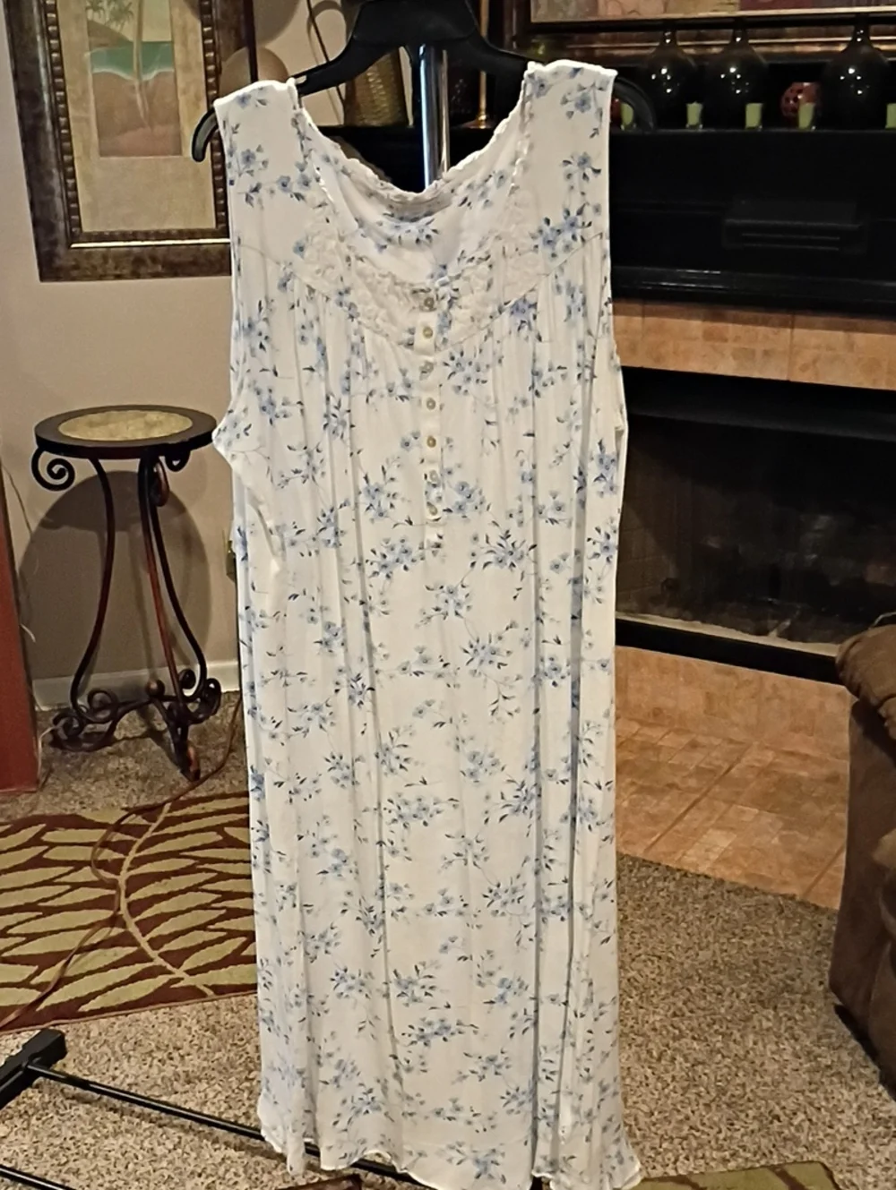 Eileen West lightweight cotton